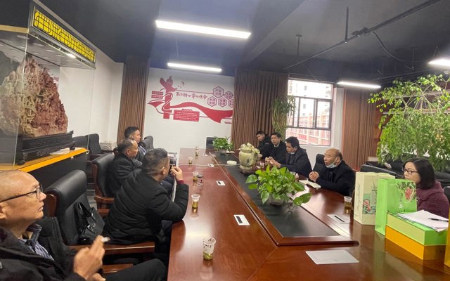 2021年12月10日武漢蔡甸區(qū)供銷社領(lǐng)導(dǎo)來(lái)我們公司談合作